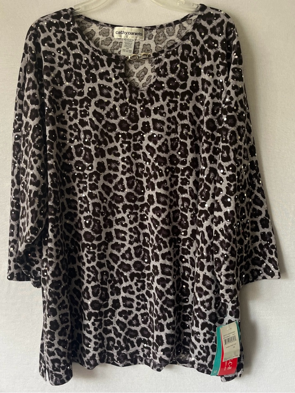 Cathy Daniels NWT Leopard Print Sequin Blouse Keyhole Accent 3/4 Sleeve Top